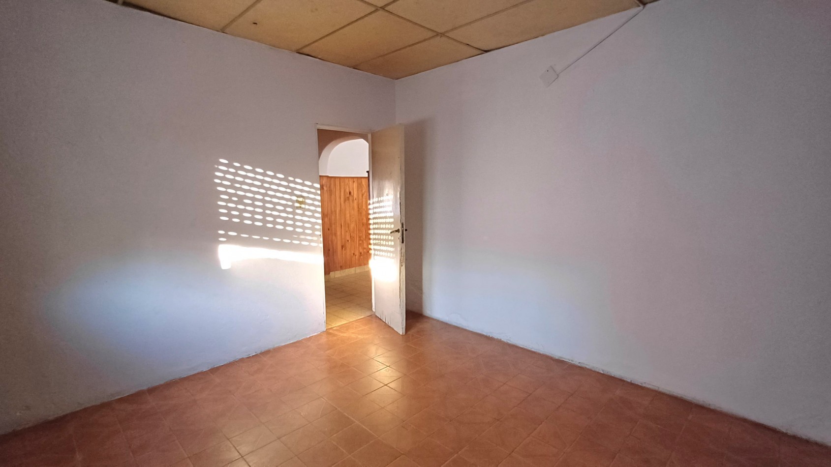 CASA EN VENTA + DEPTO, PH 