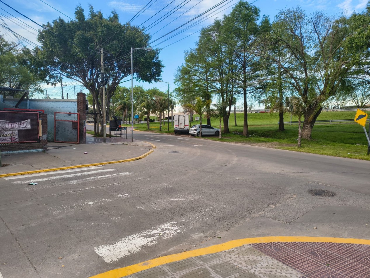 Excelente esquina en Virreyes