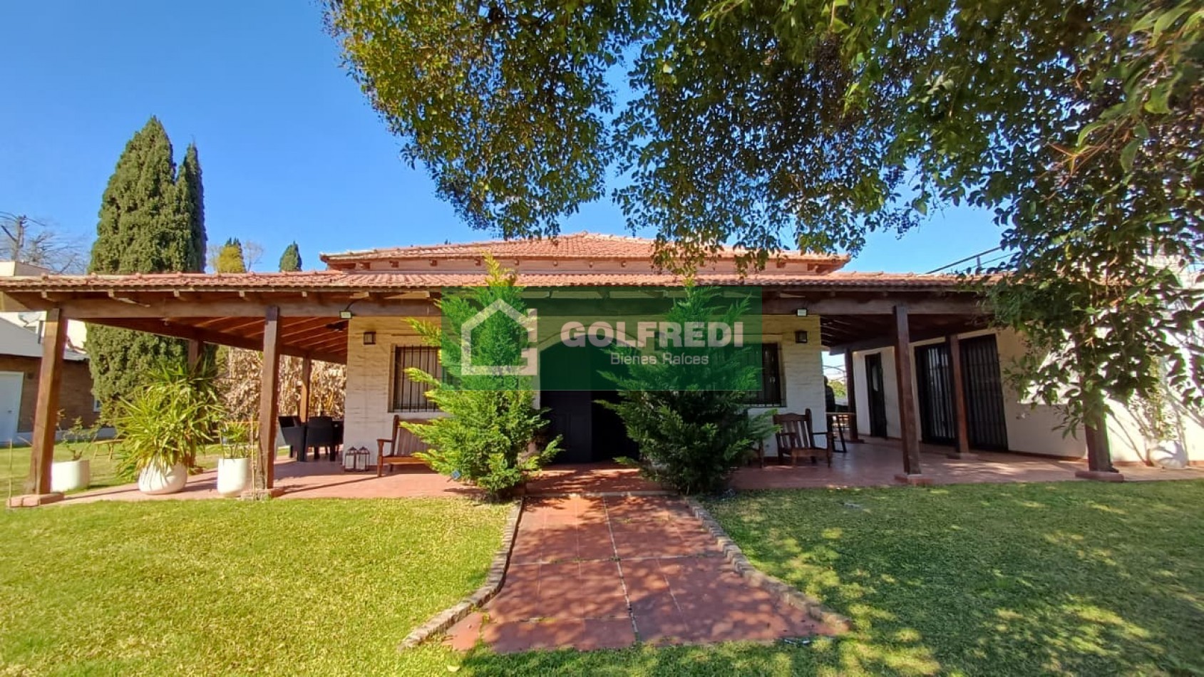 Casa en Barrio Cerrado Apta Credito