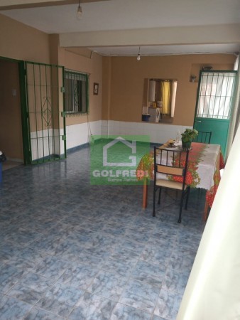 Casa con departamento en Benavidez