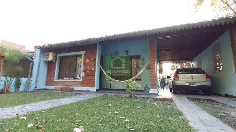 Casa con dependencia en Don Torcuato