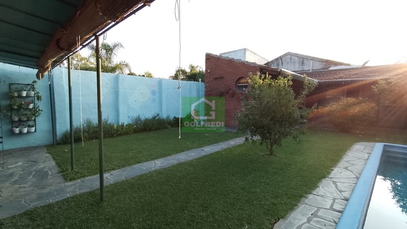 Casa con dependencia en Don Torcuato