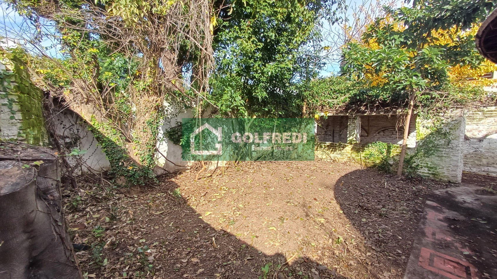 Lote con mejoras en Torcuato