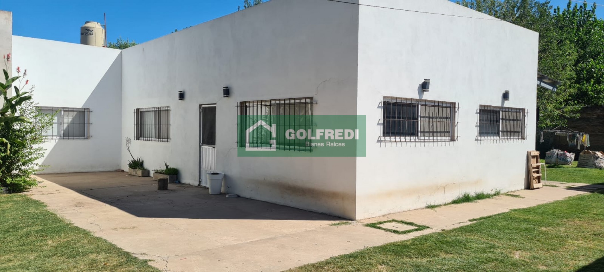 Casa sobre 2 lotes