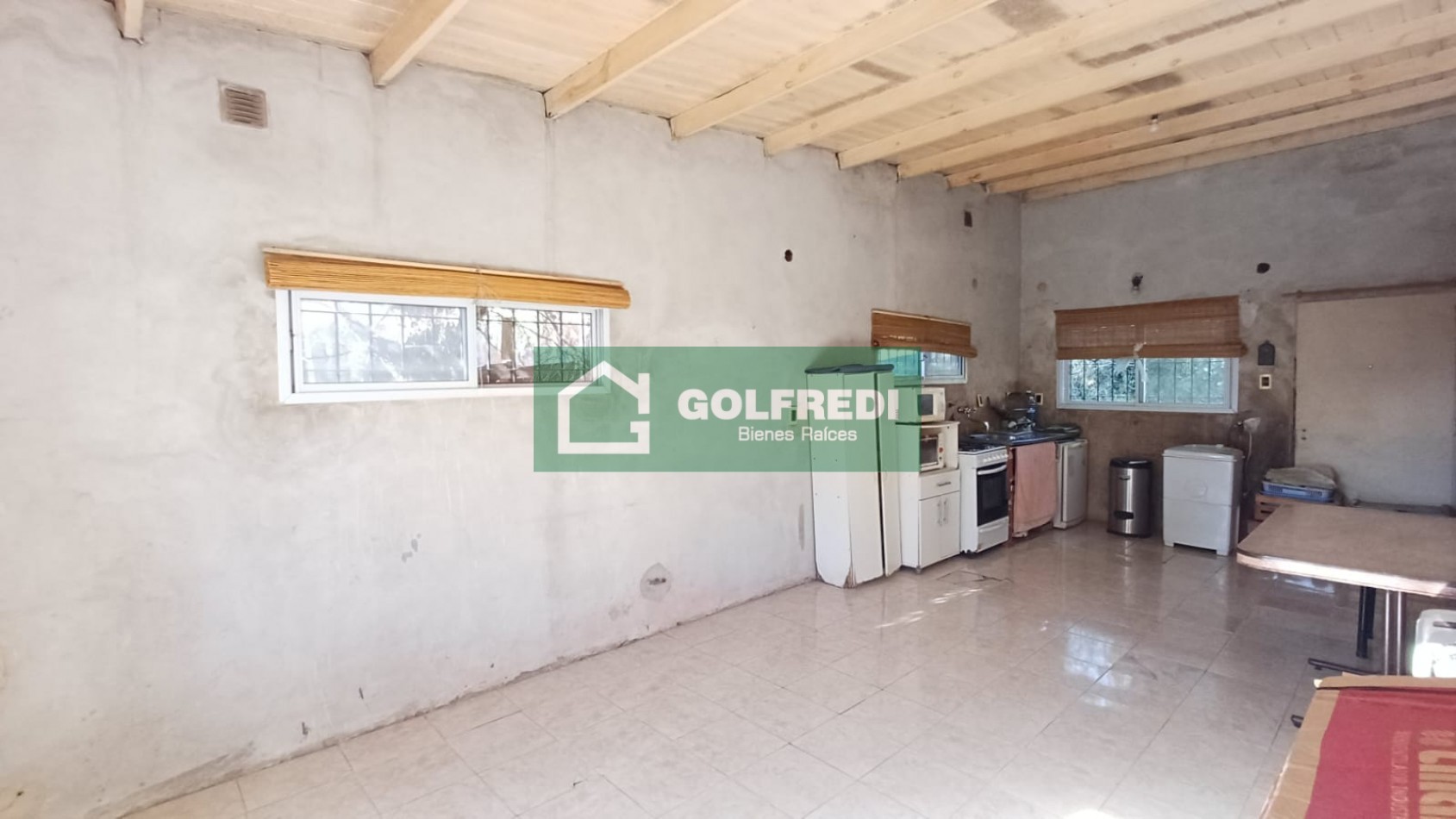 Casa en amplio lote
