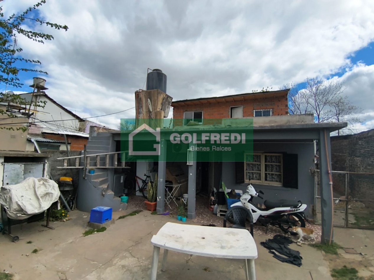 4 viviendas en un lote