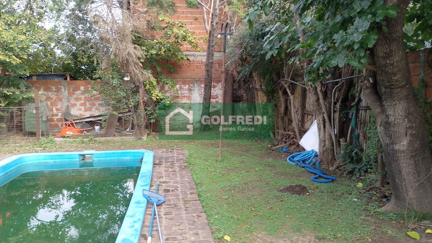 Casa en Amplio Lote