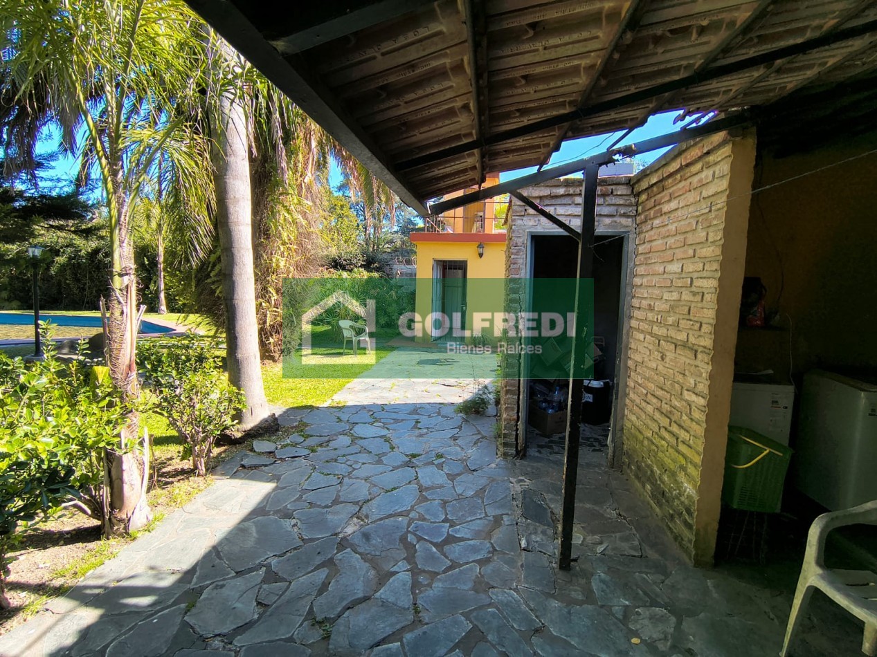 Propiedad sobre dos lotes