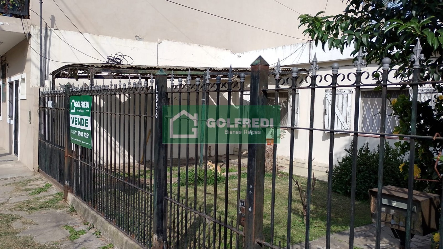Casa en Amplio Lote