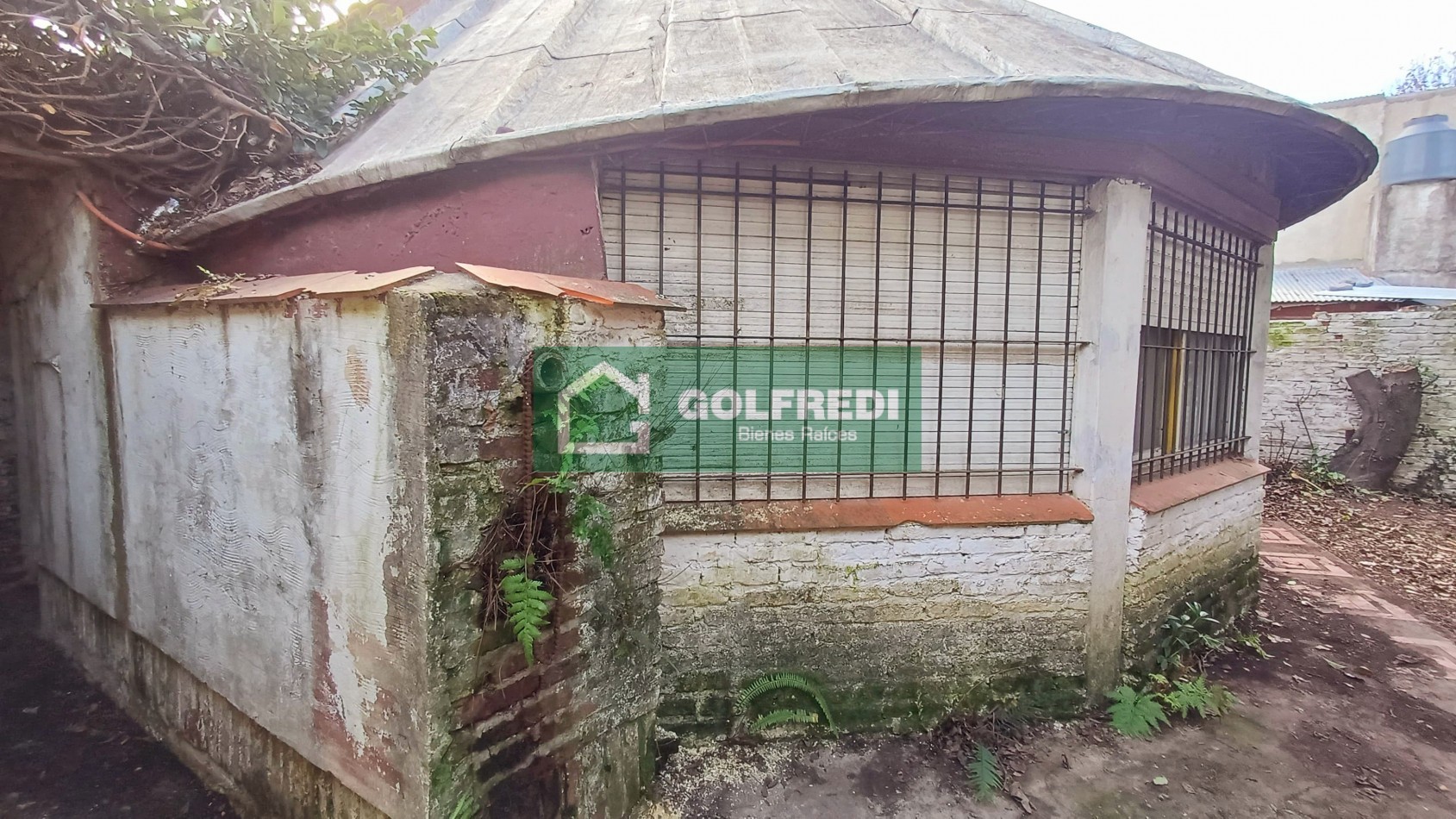 Lote con mejoras en Torcuato