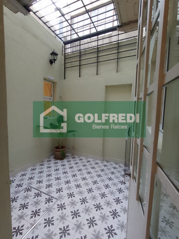 ALQUILER PH INDEPENDIENTE EN EXCELENTES CONDICIONES.