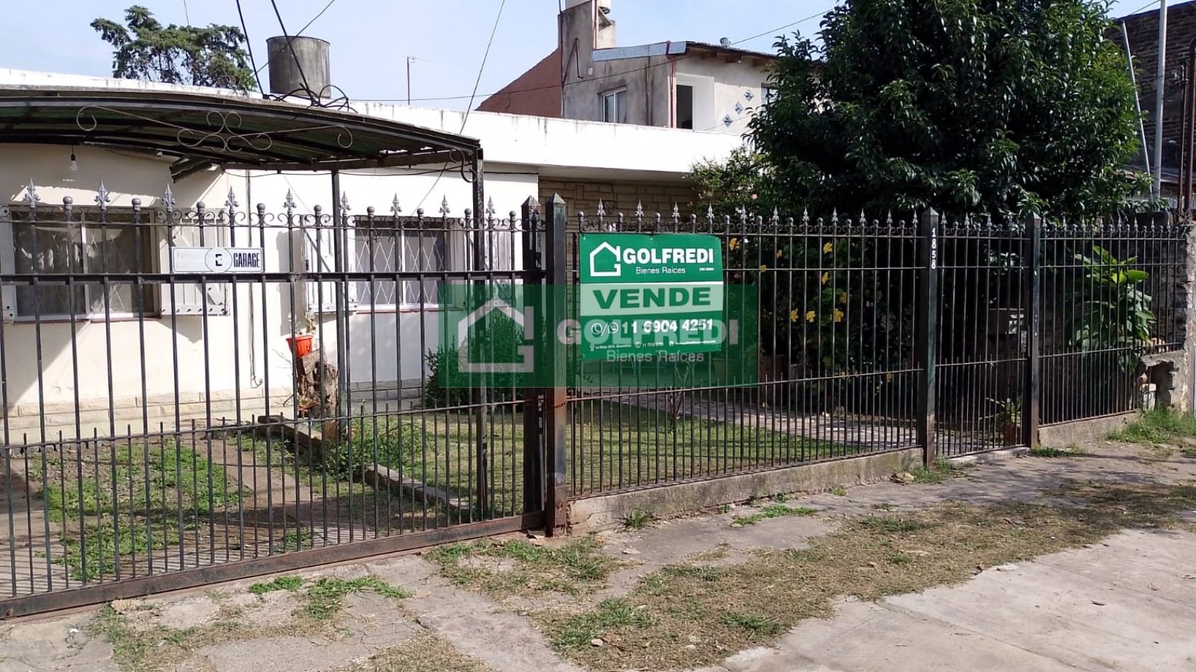Casa en Amplio Lote