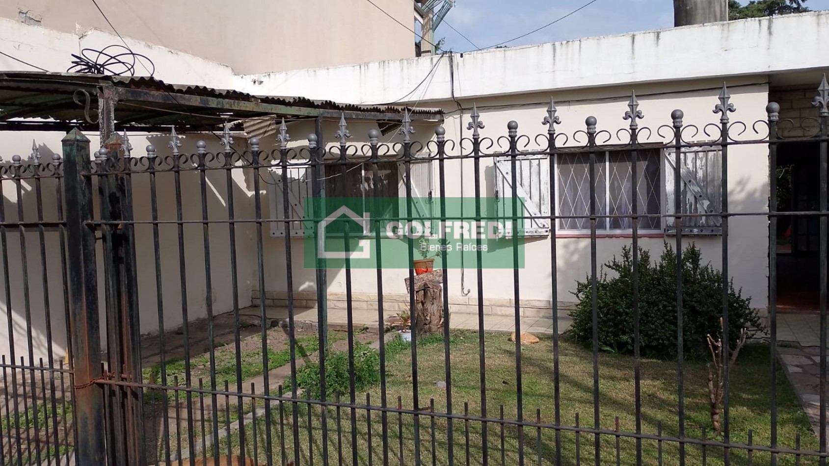 Casa en Amplio Lote