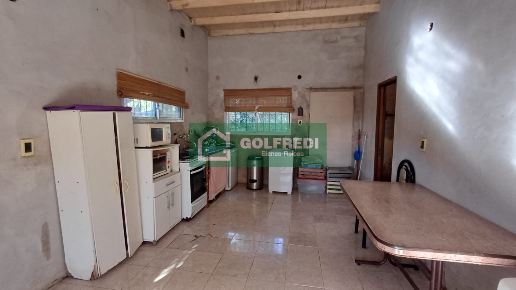 Casa en amplio lote