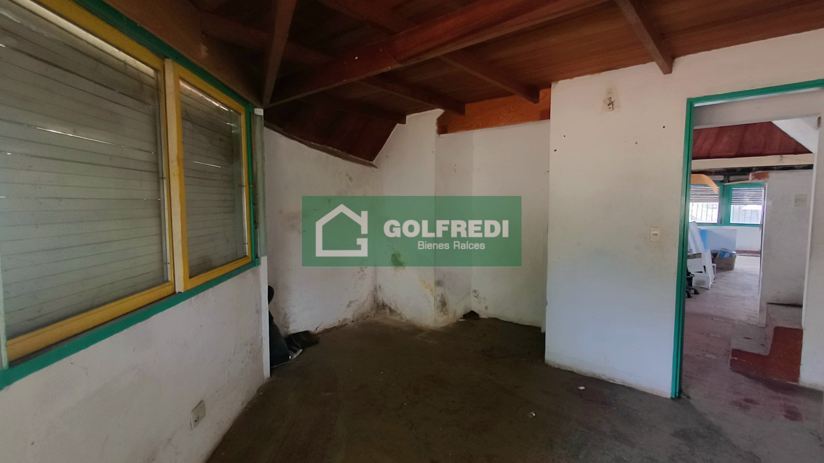 Lote con mejoras en Torcuato