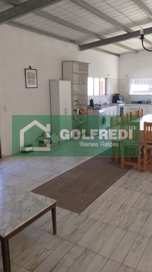 Casa sobre 2 lotes